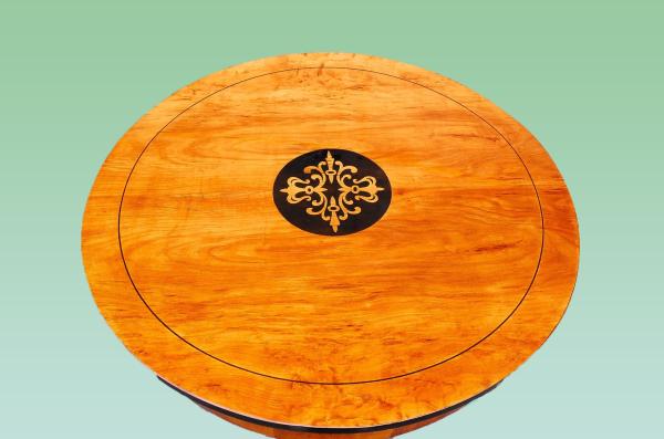 Biedermeier Tisch um 1820